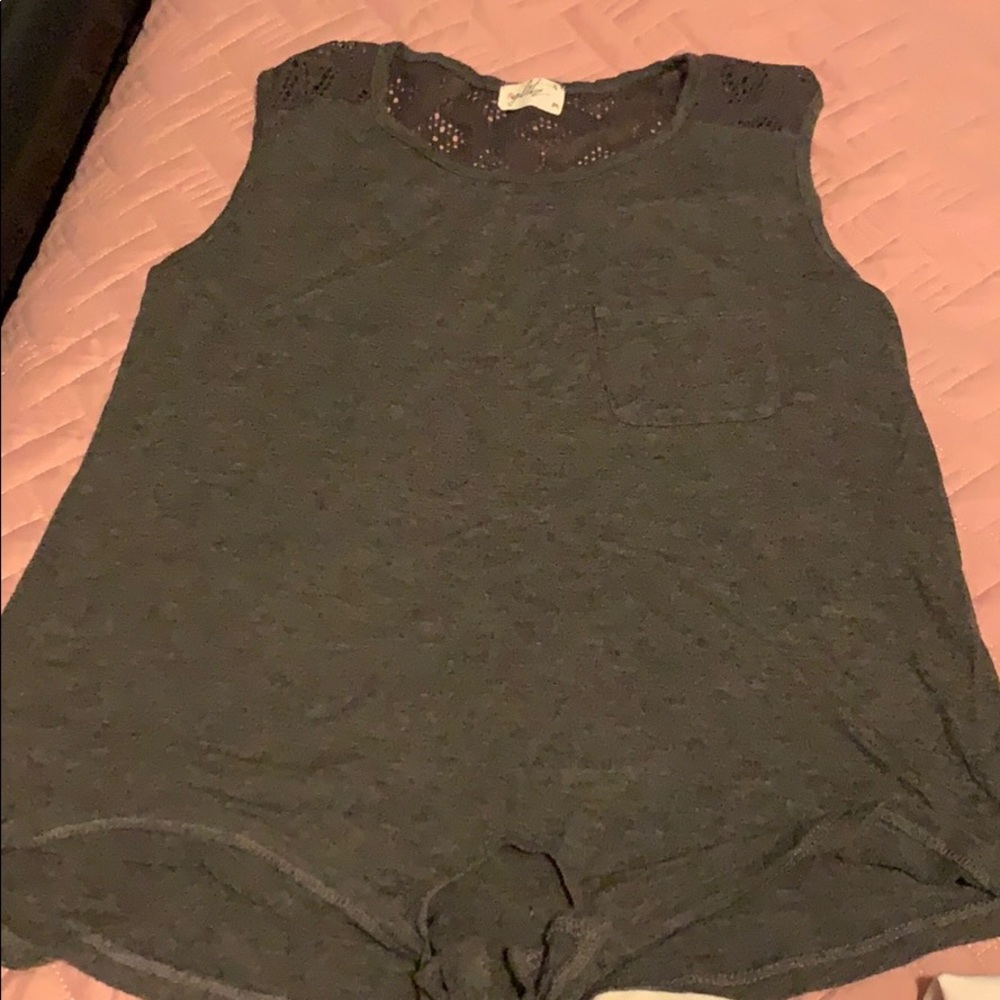 Gray tank top - M